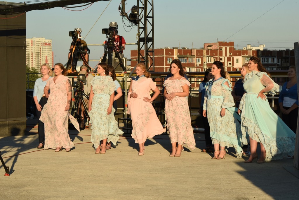 Модель XL: 2 сезон 5 выпуск смотреть онлайн